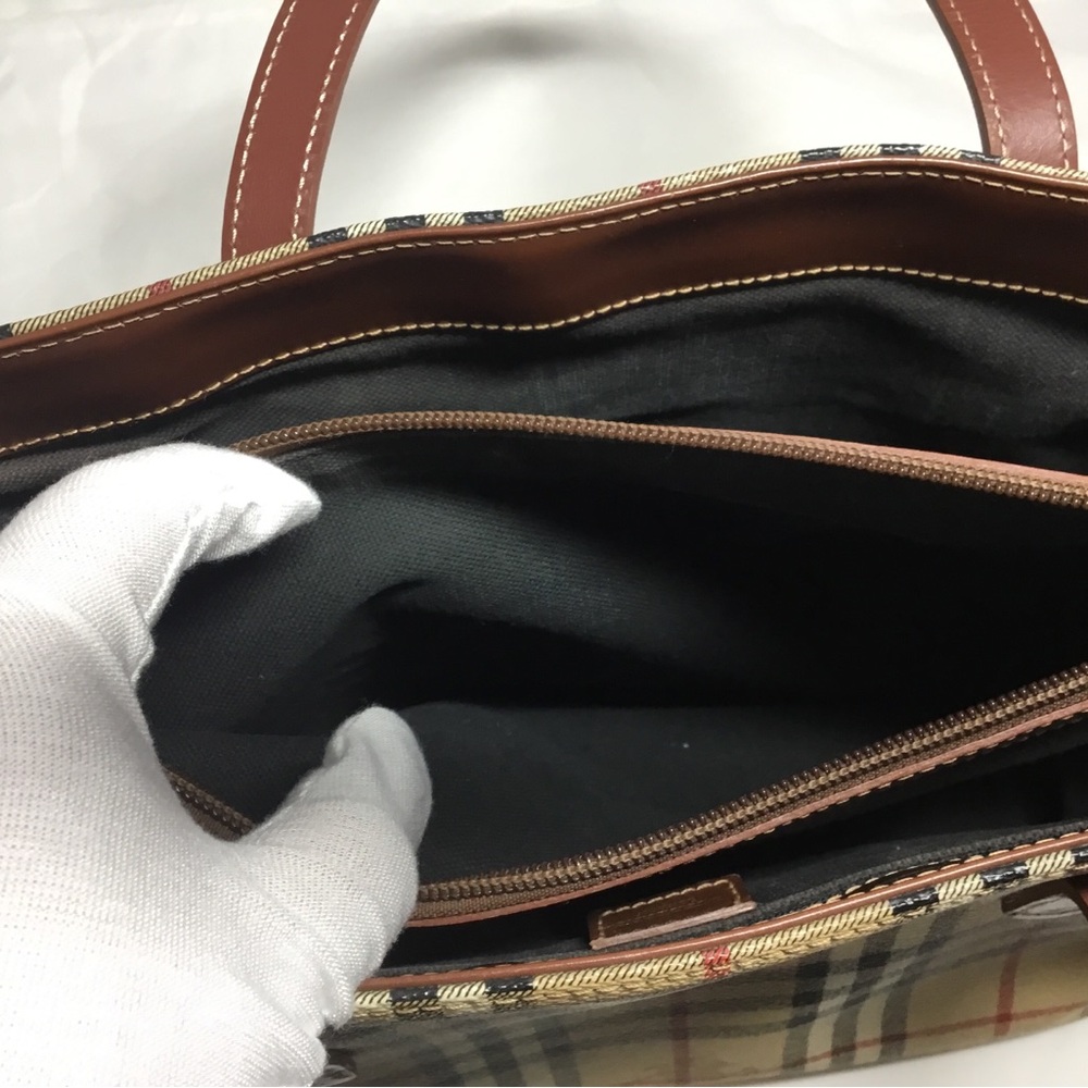 Authentic Burberry Triple Compartment Handbag - Picture 16 of 16